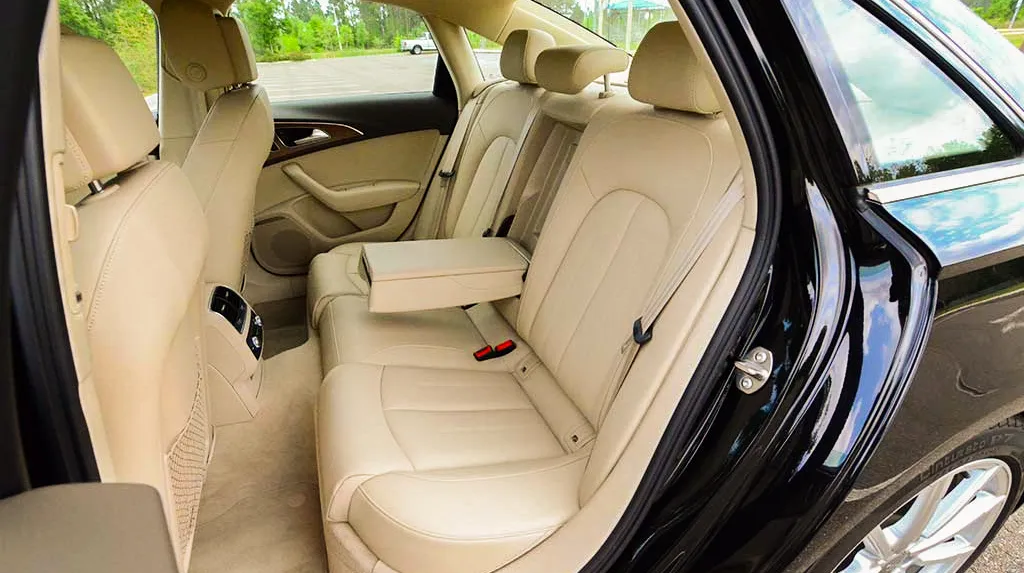 Estate Car Taxi Woking