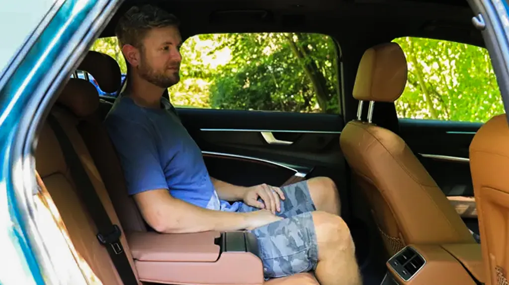 Estate Car Taxi Woking